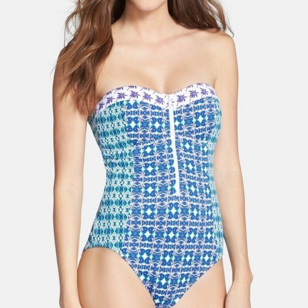 Tommy Bahama size 8 one piece bathing suit